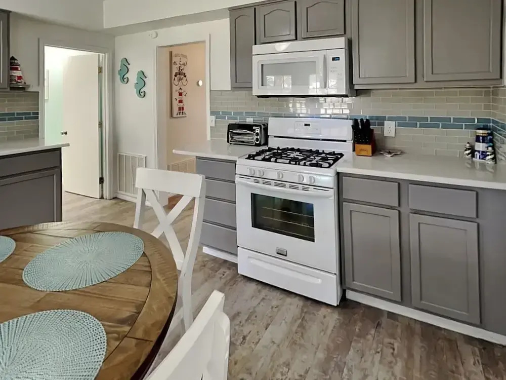 The Charming Cozy Cottage by Miss Kitty’s