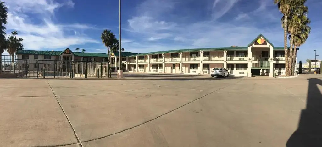 Days Inn by Wyndham Safford, AZ