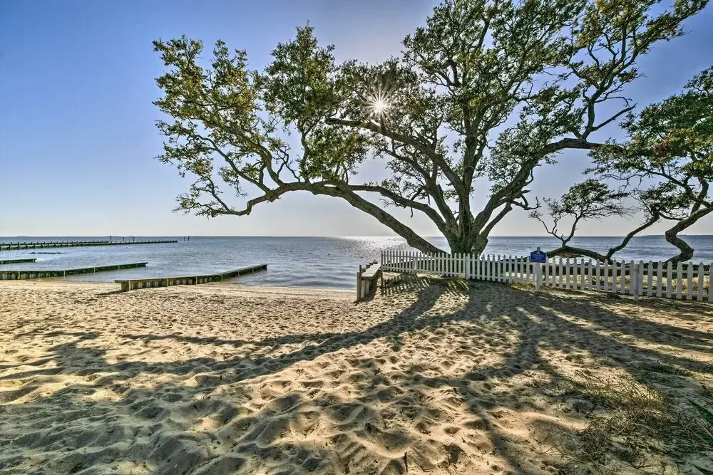 Private Boat Dock: Fun OBX Family Getaway w/ Deck