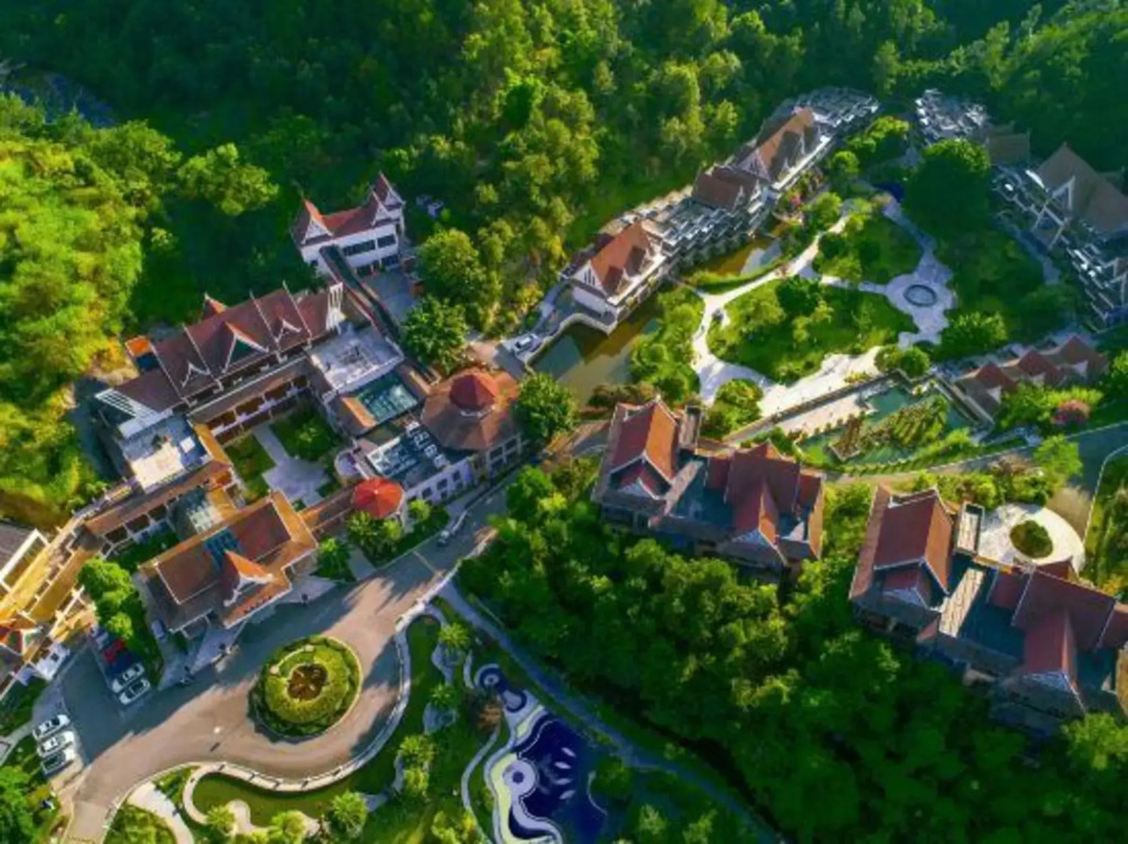 River & Holiday Hotel