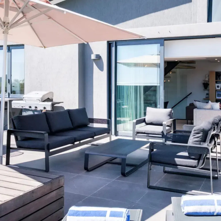Incredible Penthouse w City Mountain Views Belle Vue Penthouse