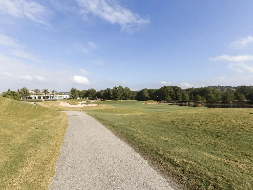 Golfside Luxury at Las Colinas