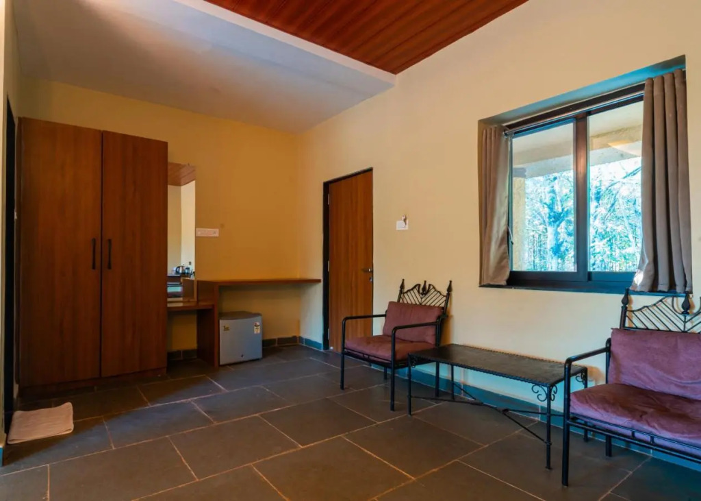 Treebo Premium Mowglis Den, Pench Tiger Reserve, Turia