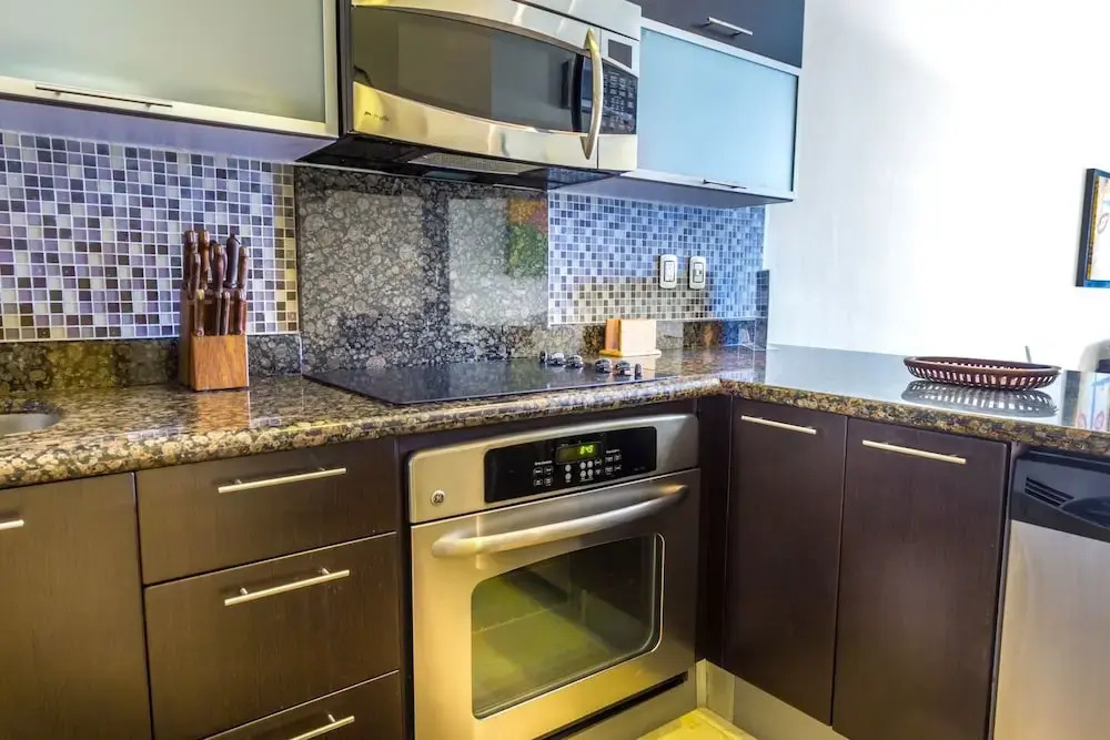El Faro 303 Reef 1 Bedroom Condo by Redawning