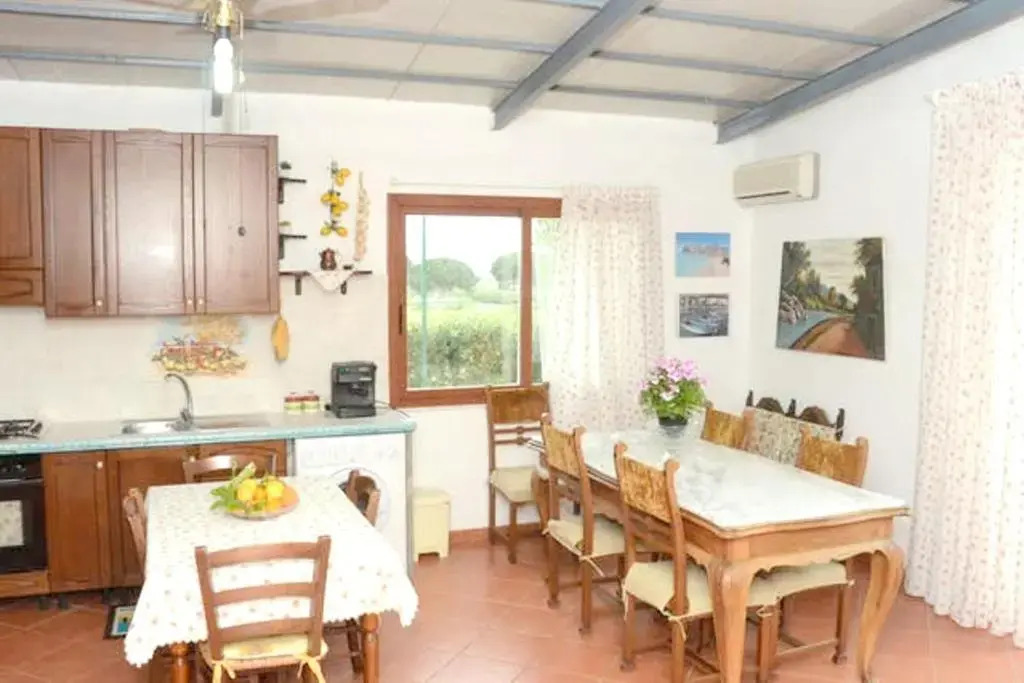 House with 2 bedrooms in Campofelice di Roccella with WiFi 5 km from the beach