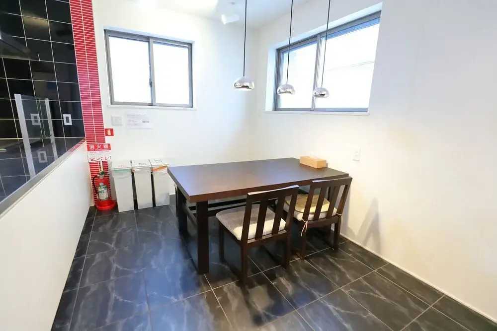 Kami-nakazato Guest House. 2min to Kami-Nakazato Sta. 10min to AKIHABARA Sta!