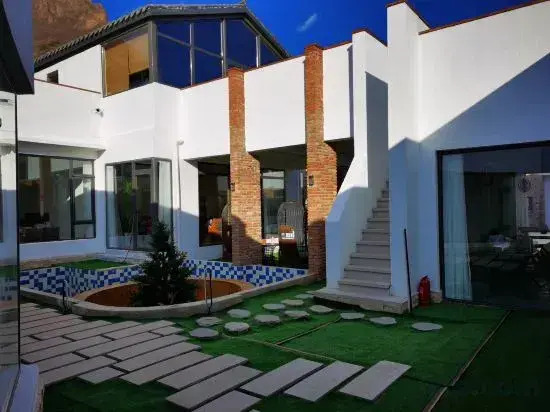 YeeMoo Guesthouse