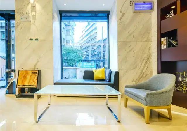City Comfort Inn Guiyang Yan'An Zhong Road Penshuichi Metro Station