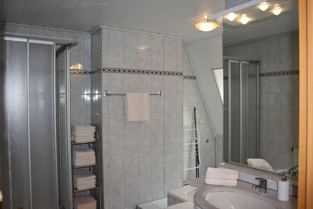 Zum Schnapsbrenner - Hotel garni