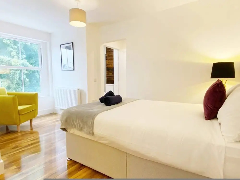 Stylish Bedford Town Centre Apartment 5 Sleeps 6 Fast Wi-fi