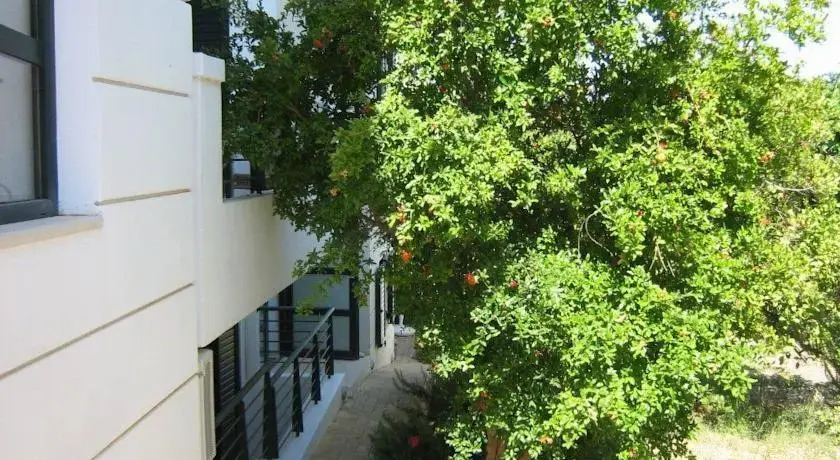 Myrthe Apartments