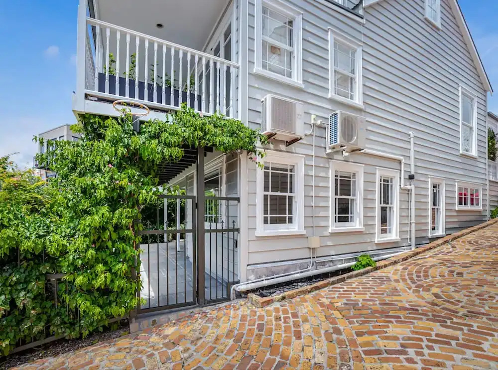 One-Bedroom Parnell Charmer