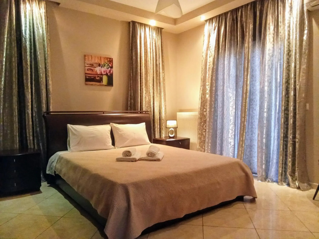The high level Villa with amazing views 5'from falassarna!