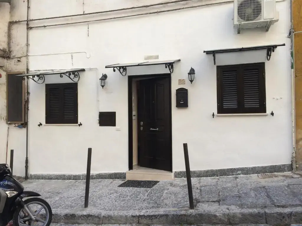 Casa Vacanze Sannazzaro Flat