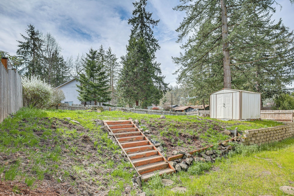 Quiet Eugene Retreat Near Mount Pisgah & Campus!