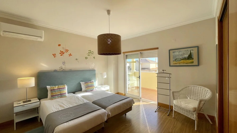 Sunshine - Private Pool - 8 Guests - Albufeira