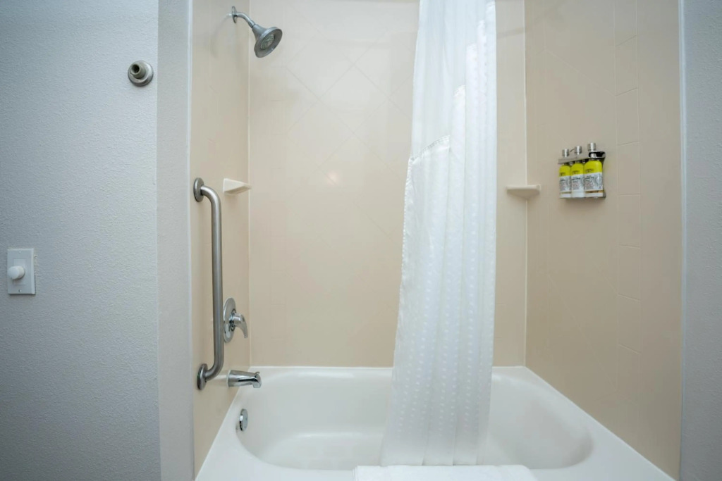 Holiday Inn Express & Suites Deer Park by IHG