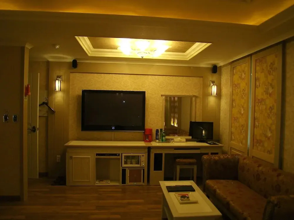 Ocean View Haute Hotel