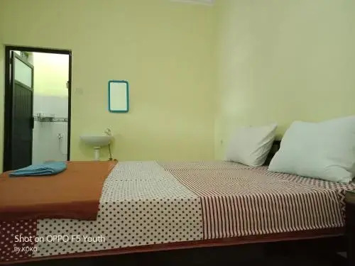 Yellow Hostel