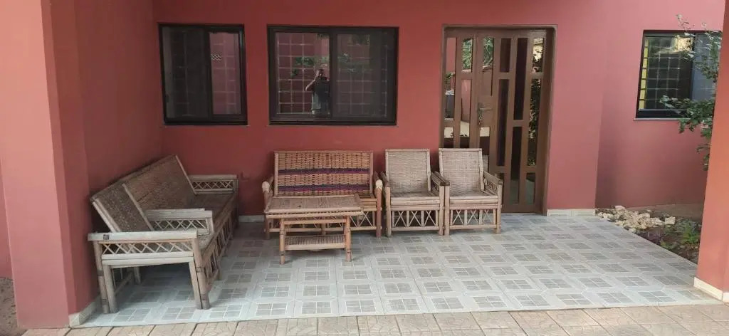 Appartement Behanzin 4 Pieces Vue Piscine