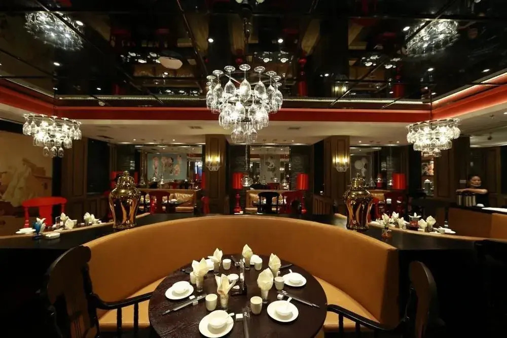 Carnival Fashion Hotel