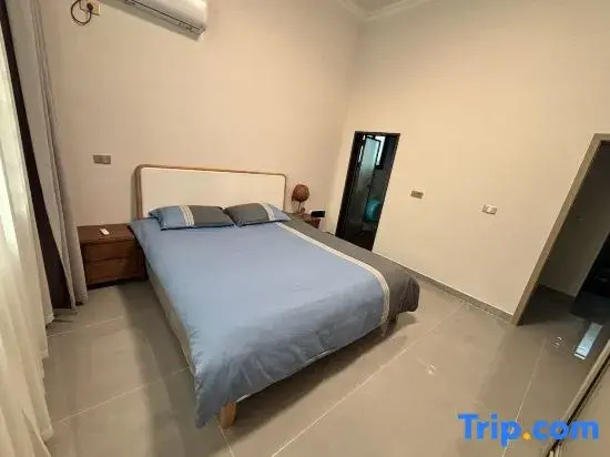 Mountain House Courtyard
