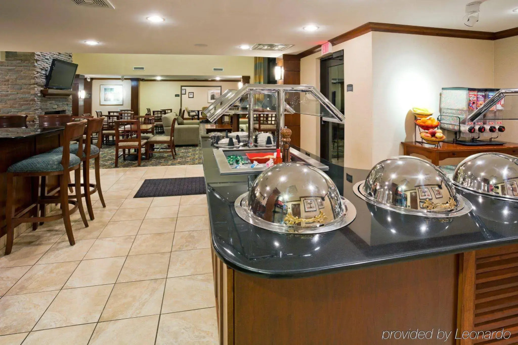 Staybridge Suites Milwaukee Airport South by IHG