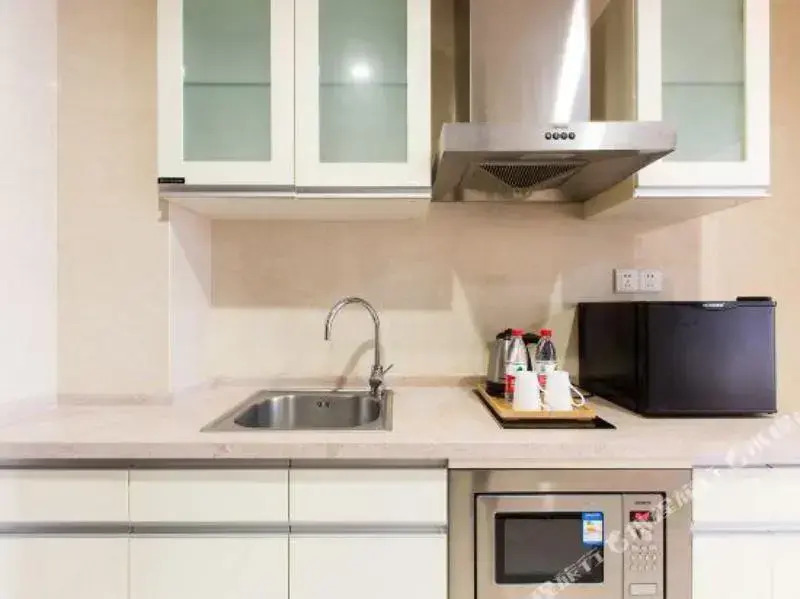 Hangzhou Caitong Center Apartment (Wujiaotian Street Gaosha Road Subway Station Branch)