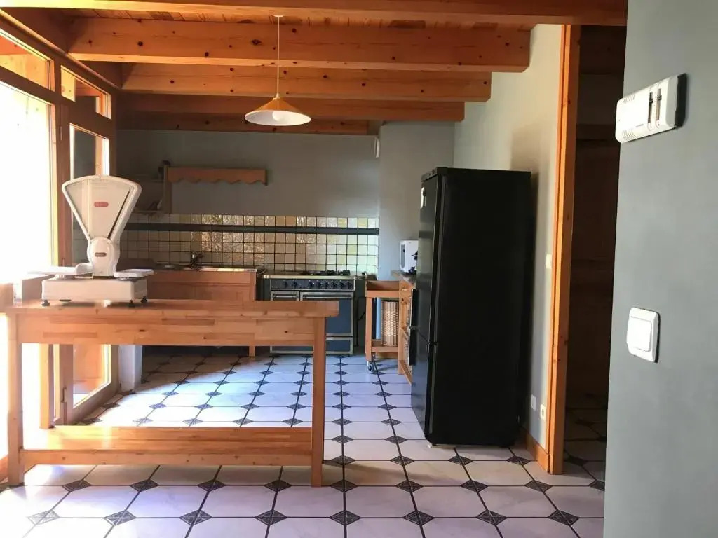 Charmante Maison en Granit Près de Tence - FR-1-582-134