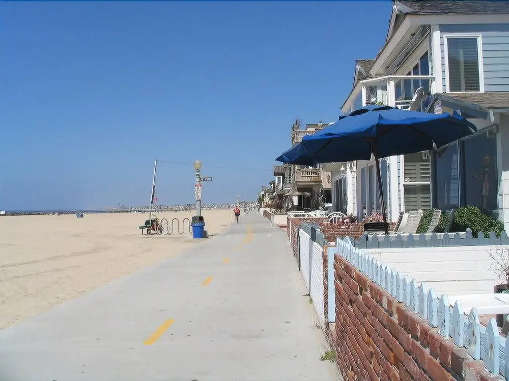 2710 W Ocean Front Lar 2 Bedroom Home