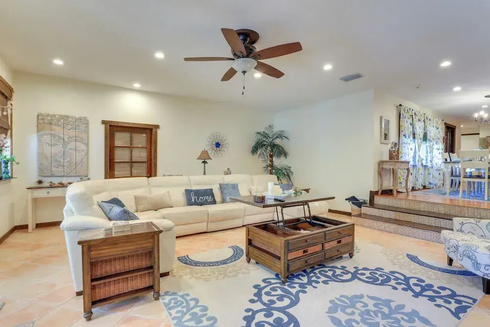 ‘Villa Giulia’ Home w/ Outdoor Oasis in Sarasota
