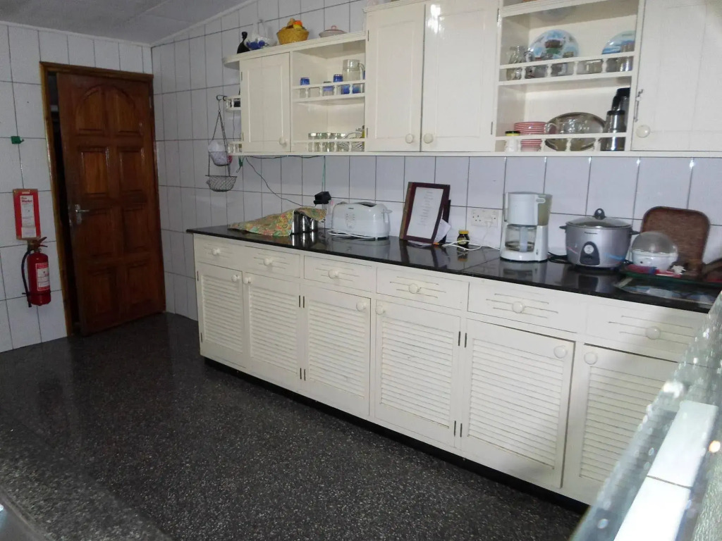 Amitie Chalets Praslin