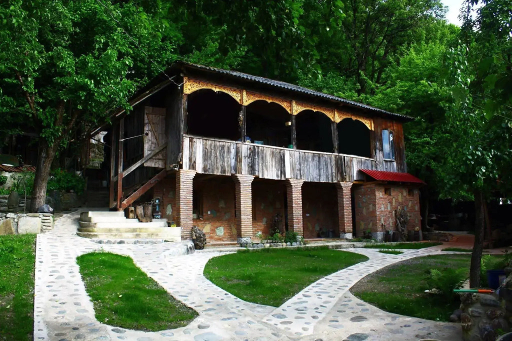 Guest House Gallery