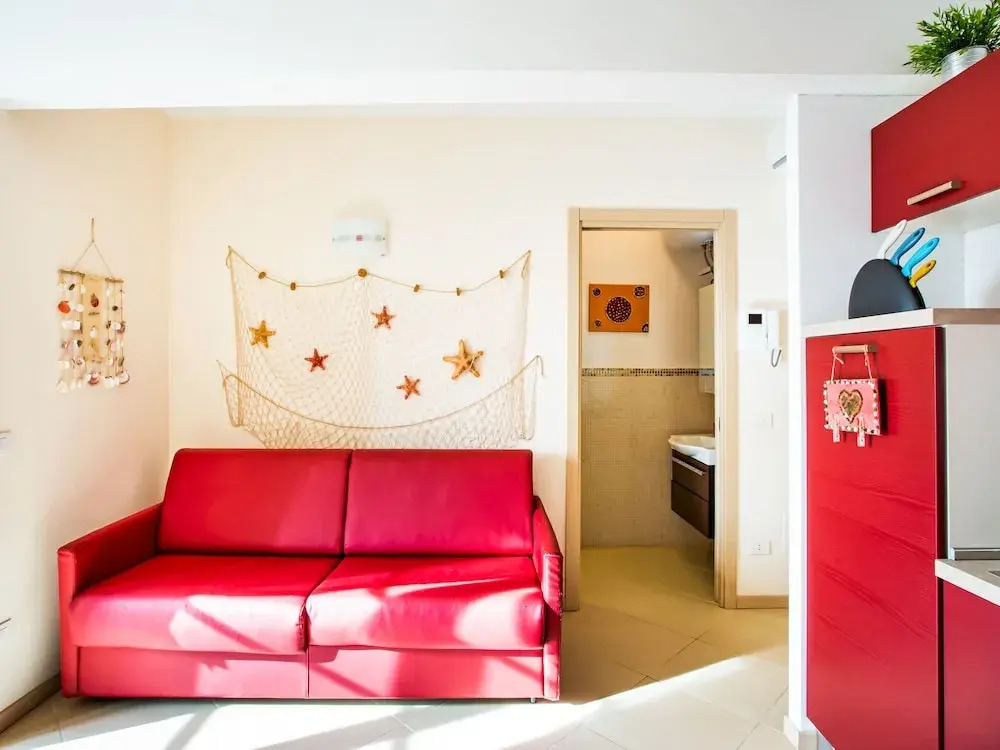 Boutique Holiday Home in Magliolo With Swimming Pool