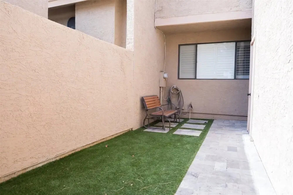 2524 Mesa