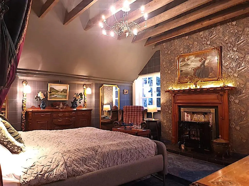 Glencruitten House