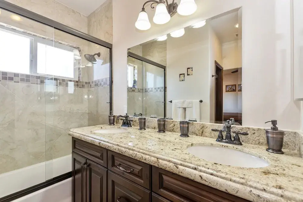 No. 20 Mountain Masterpiece, Lake Views, 6 Bd Ac! 6 Bedroom Home