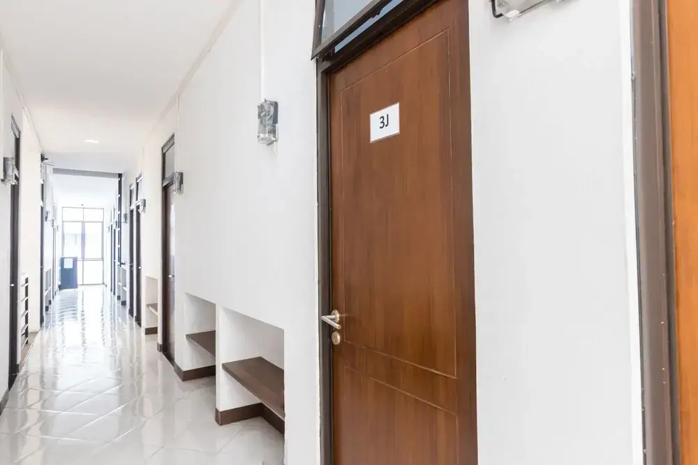 OYO 1598 Feby Inn Near RS Gandaria