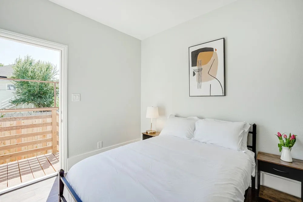 Oakland Vacation Rental ~ 10 Mi to San Francisco!