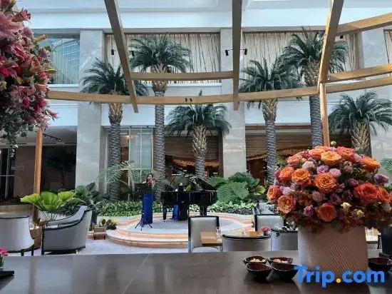 Luxurious Modern Cozy Manila Bayview Pool View 1 2 3 Bedrooms Near Manila Airports Okada Solaire MOA
