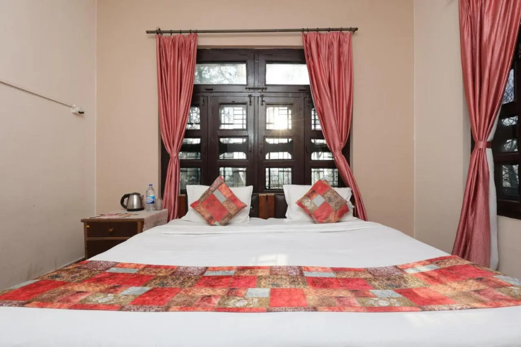 Goroomgo Adhya Inn Bhimtal