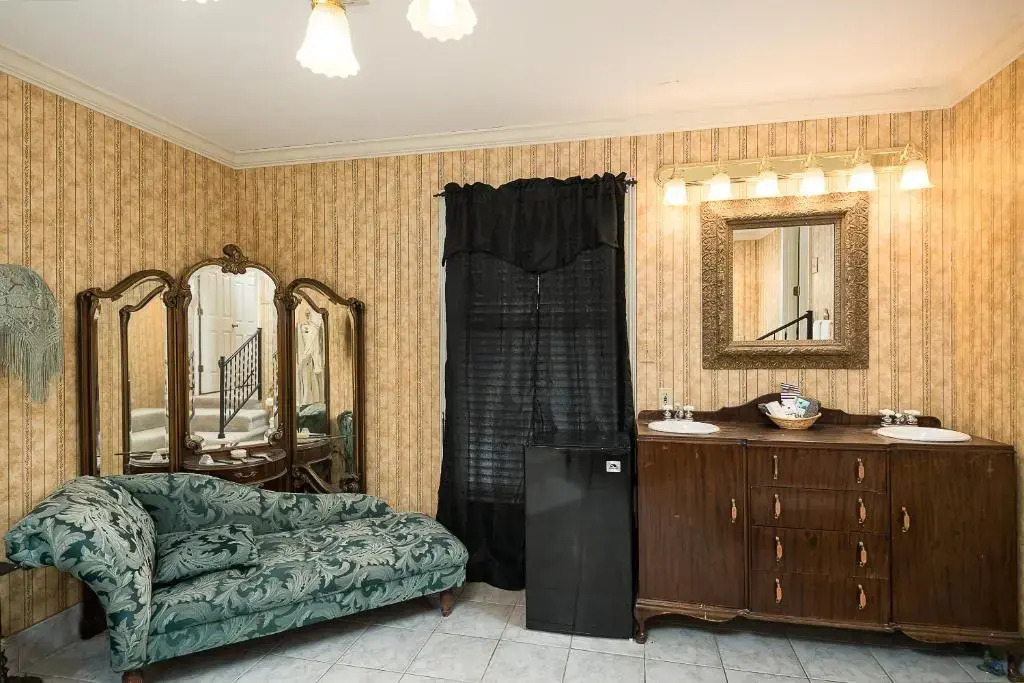 Montgomery Inn BnB
