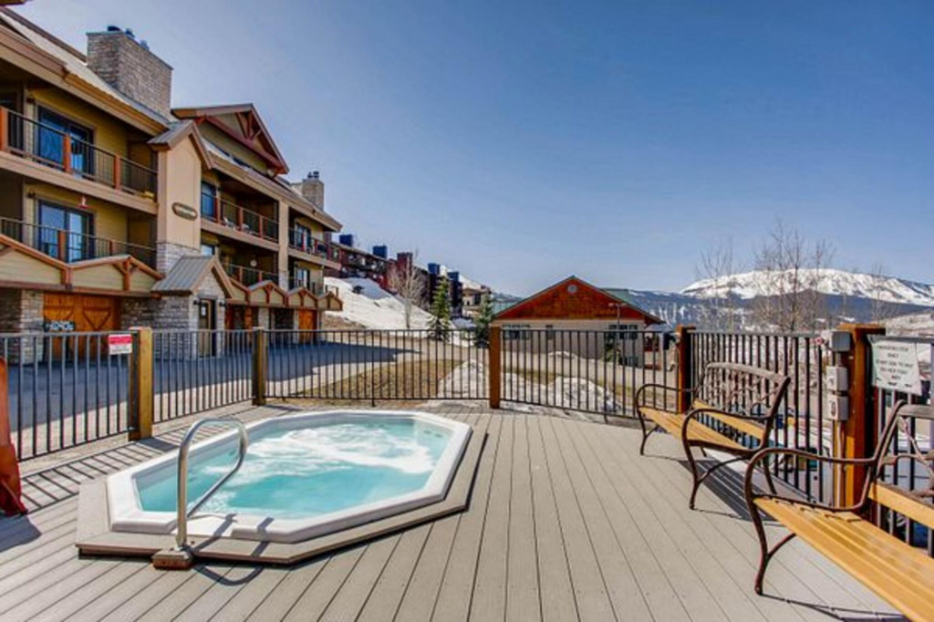 Axtel #411 - 2BR/2BA - Gold - 2BR Condo Gold - LLH 59983