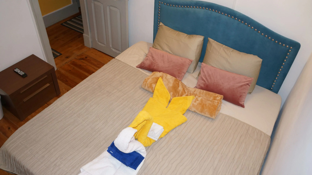 White and Grey Lisbon - Hostel
