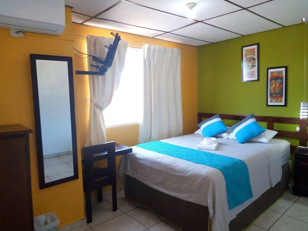 Hotel Tazumal House