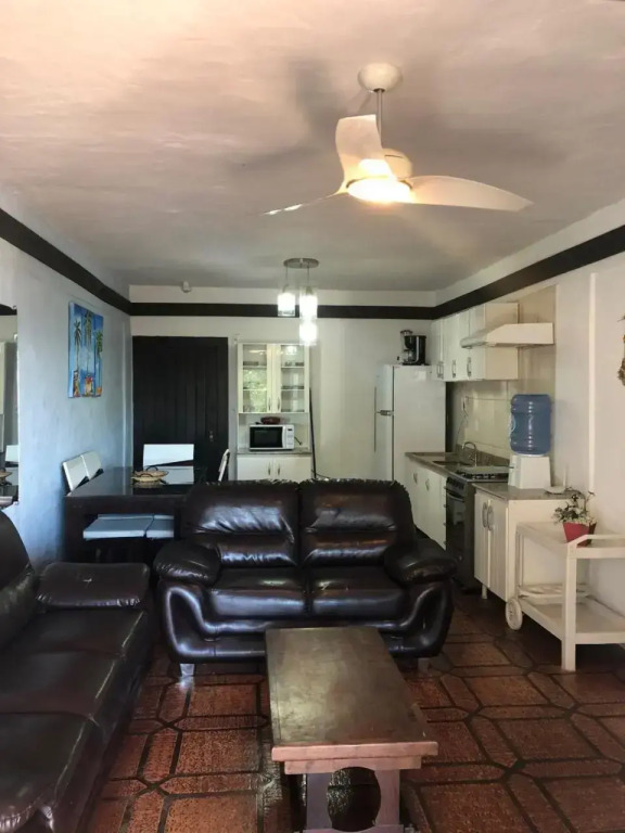 Apartamento Frente Mar com 02 suítes