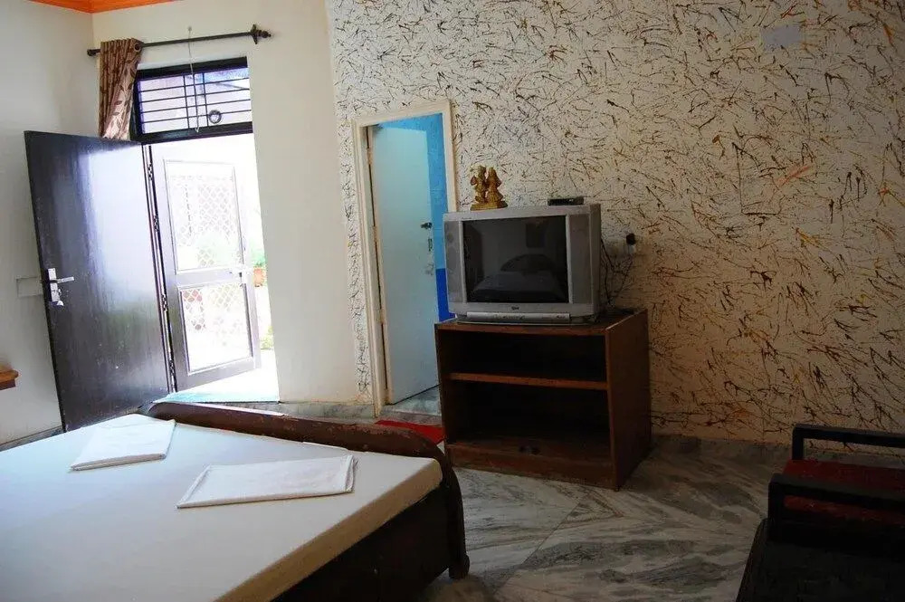 Sai Home Stay Bed & Breakfast