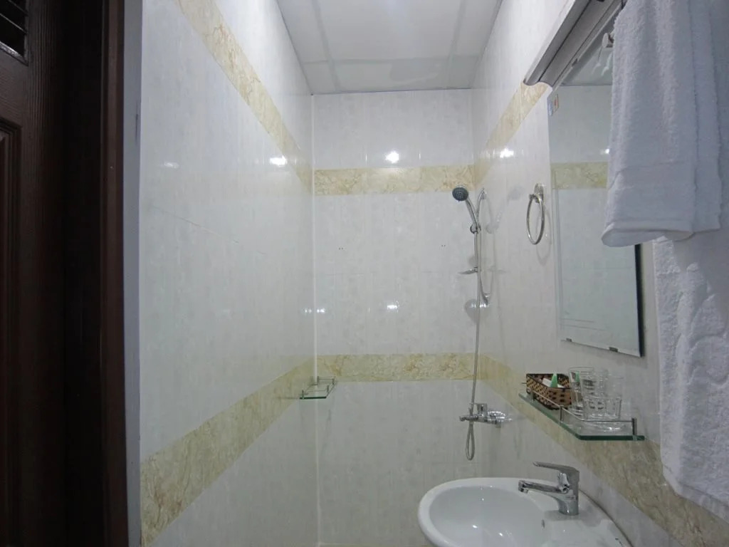 Danh Uy 2 Hotel