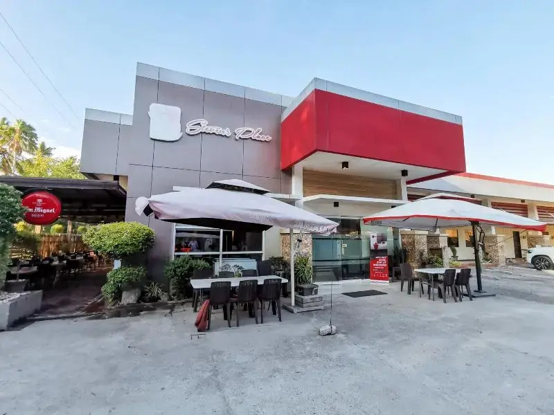RedDoorz Plus near Robinsons Place Gensan