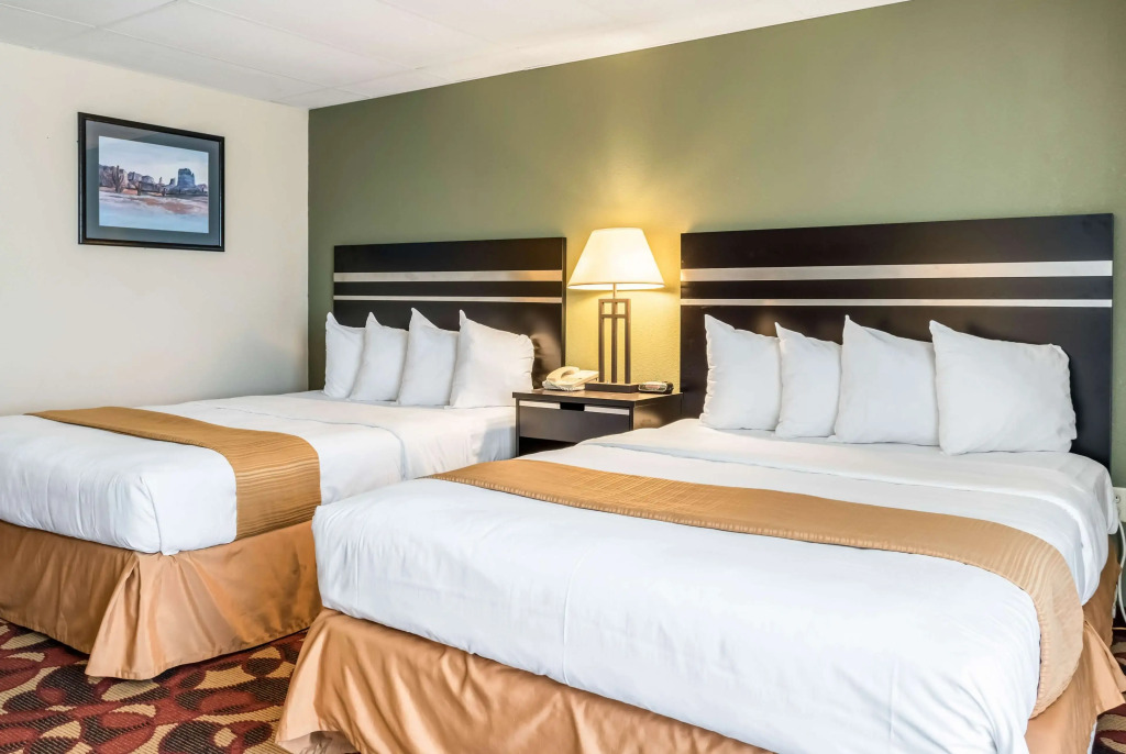 Days Inn By Wyndham Carlisle North